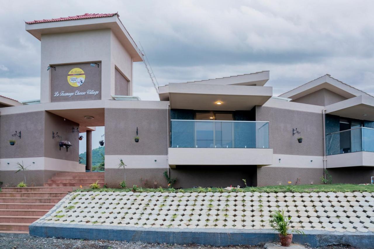 Le Fromage Cheese Village Nashik Exterior foto